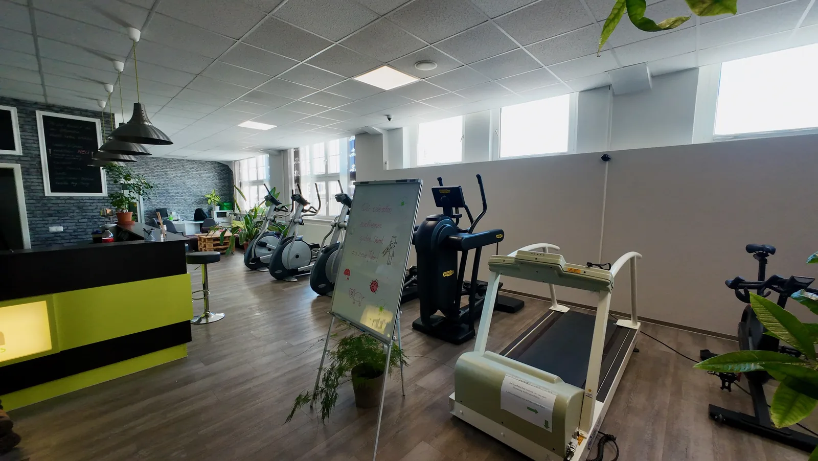 Studio DC GYM
               Gr&uuml;na