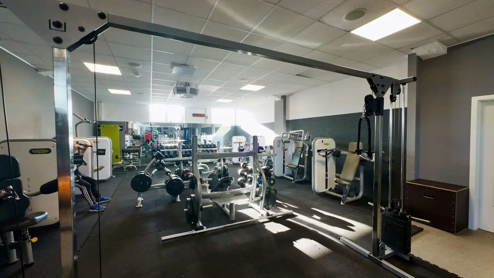 Studio DC GYM
               Gr&uuml;na